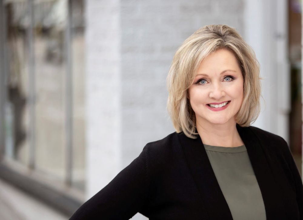 JULIA KRAUSE REECE & NICHOLS REALTORS Contact Agent Lee's Summit