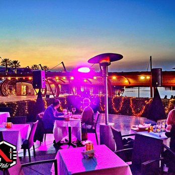 Dj Niki - Mixing at Citrus City Grille in the Dos Lagos Shopping Center in Corona, CA. - DJs Near Me