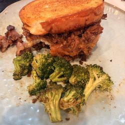 Nelson's Restaurant - Brisket Sandwich with Broccoli