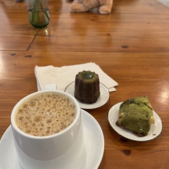 Pavé - Bakeries Near Me - New York, New York