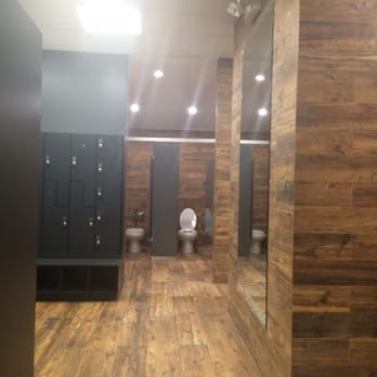 Solace - Gorgeous locker room - Gyms Near Me - New York, New York Solace - Gorgeous locker room - Gyms Near Me - New York, New York
