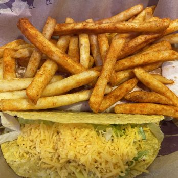 Taco Bell - Fries and taco - Mexican Near Me - Barcelona, B