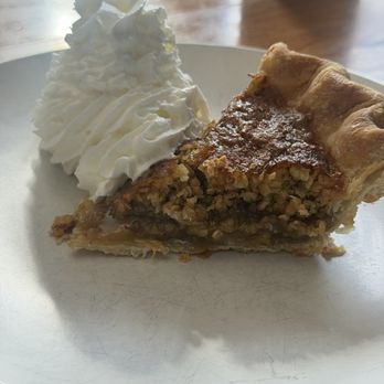 Doc Ponds - Oatmeal pie - Bars Near Me - Stowe, Vermont