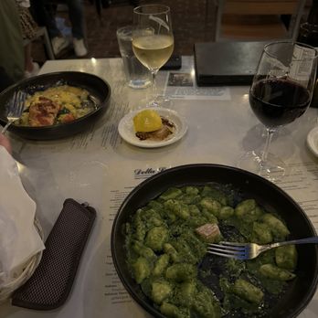 Della Santina's - Gnocchi and salmon dinners. Great wine, - Italian Near Me - Sonoma, California Della Santina's - Gnocchi and salmon dinners. Great wine, - Italian Near Me - Sonoma, California