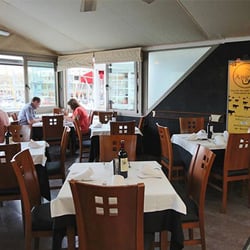 ANGUS Puerto Marina - Argentinian food