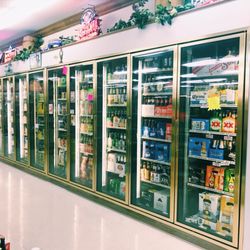 Winerak Market - So many beer options!