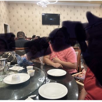 T Kee Seafood Restaurant - Family photo - Chinese Near Me - Sacramento, California T Kee Seafood Restaurant - Family photo - Chinese Near Me - Sacramento, California