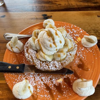 Duluth Grill - Banana Cream Pie - Breakfast & Brunch Near Me - Duluth, Minnesota