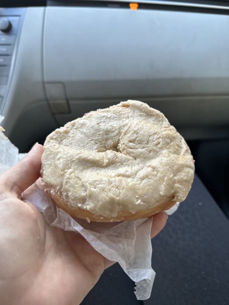 Jones Donuts & Bakery Logo