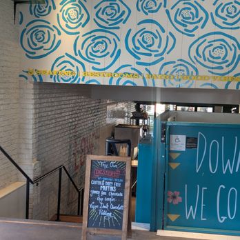 Flower Child - Salad Near Me - Del Mar, California