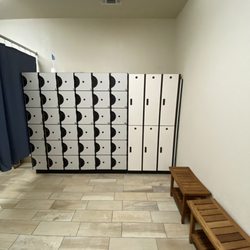 Premier Fitness - Lockers for easy storage of personal items