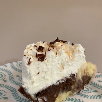 Piefalootin - a slice of pie on a plate - Desserts Near Me - Garland, Texas