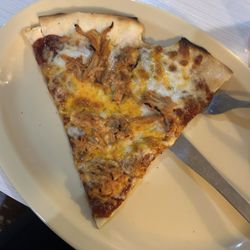 Memphis Pizza Cafe - Bbq chicken pizza slice