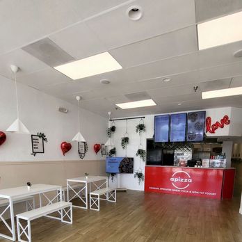 Apizza Lake Worth - Interior - Pizza Near Me - Greenacres, Florida Apizza Lake Worth - Interior - Pizza Near Me - Greenacres, Florida