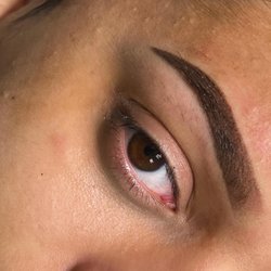 Ombré Powder Brows