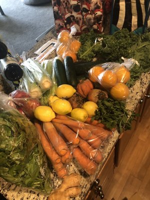 Lee's Produce by null