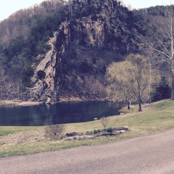 Harman's Log Cabins - Hotels Near Me - Cabins, West Virginia