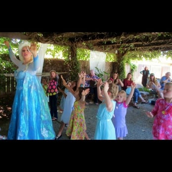 Cinderella Company - Teaching the girls some "princess dancing." - Party Characters Near Me Cinderella Company - Teaching the girls some "princess dancing." - Party Characters Near Me