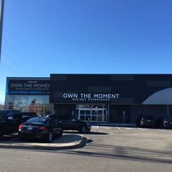 Own the Moment - Bauer hockey store