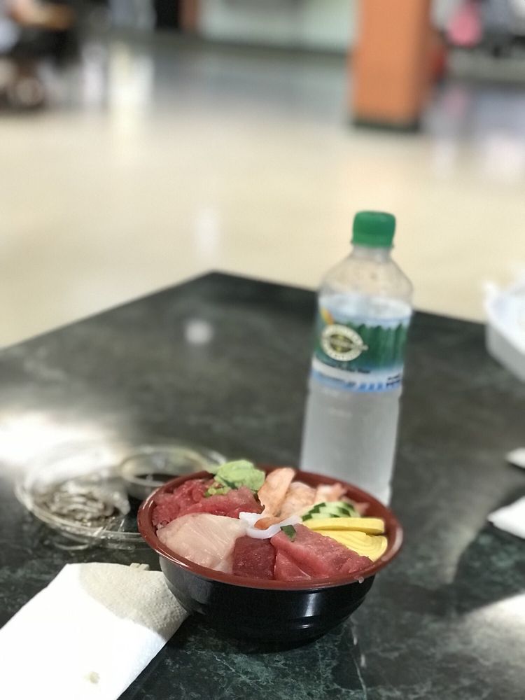 TAKE’S FISH MARKET CLOSED Updated September 2024 288 Photos & 172