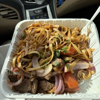 Rinconcito Peruano Restaurant - LOMO SALTADO - Seafood Near Me - Lynnwood, Washington Rinconcito Peruano Restaurant - LOMO SALTADO - Seafood Near Me - Lynnwood, Washington