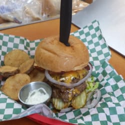 Big Belly Burgers & Brew