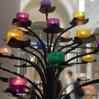 Scalinata di Trinità dei Monti - Offerings for loved ones inside the church - Landmarks & Historical Buildings Near Me - Rome, RM Scalinata di Trinità dei Monti - Offerings for loved ones inside the church - Landmarks & Historical Buildings Near Me - Rome, RM