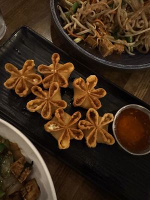 Le Thai by null