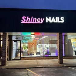 Shiney Nails Spa