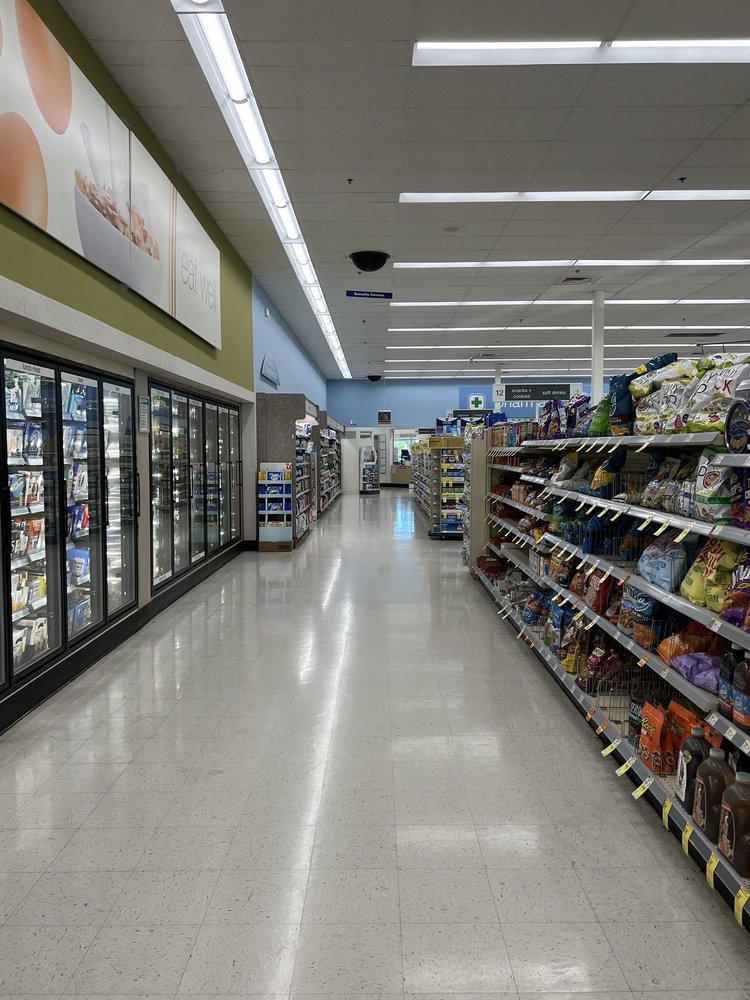 WALGREENS Updated May 2024 28 Photos & 45 Reviews 4051 Douglas Blvd, Granite Bay