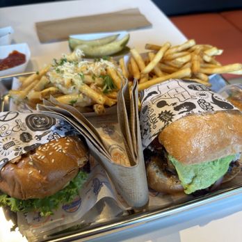 Super Duper Burgers - Burgers Near Me - San Ramon, California Super Duper Burgers - Burgers Near Me - San Ramon, California