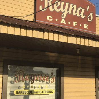 Reyna's Cafe - Nice front that stands out on corner. - Cafes Near Me - Hungerford, Texas Reyna's Cafe - Nice front that stands out on corner. - Cafes Near Me - Hungerford, Texas