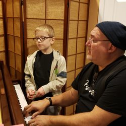 The Catoctin School Of Music - Mr. Wayne playing the blues