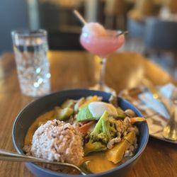 A Lot of Thai - Avocado Curry
