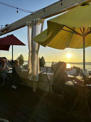 Topside Bar & Grill by null