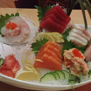 Mandarin Reading - Beautiful presentation of sashimi platter. - Chinese Near Me - Reading, Massachusetts