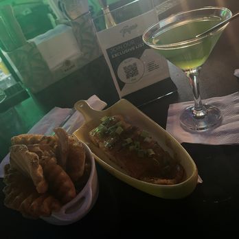 Tropic on Water - Fries, salmon bites, martini - Pizza Near Me - Milwaukee, Wisconsin Tropic on Water - Fries, salmon bites, martini - Pizza Near Me - Milwaukee, Wisconsin
