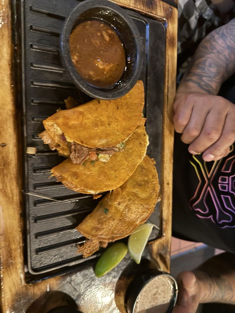 Social spots from Frida's Mexican Kitchen & Bar