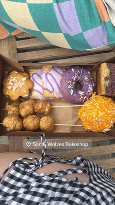 San & Wolves Bakeshop by null