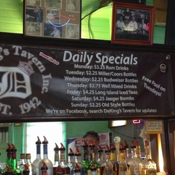 DeKing's Tavern - Dive Bars Near Me - Aurora, Illinois