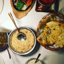 The Indus - Royal Tandoori Mix og Royal Hot Pot, Haryali Naan og Raita