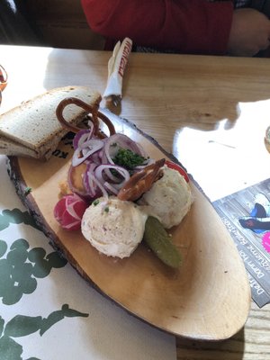 Kufflers Weinzelt by null