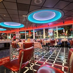 Portillo's & Barnelli's Schaumburg