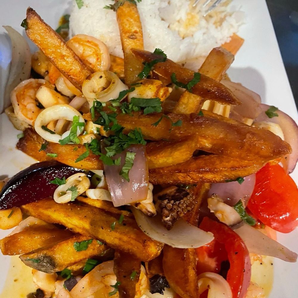 Saltado de Mariscos Saltado de Mariscos