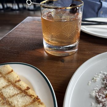 Memoir - Their version of an old fashioned - American Near Me - Omaha, Nebraska