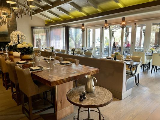 Lucia Restaurant & Bar by null