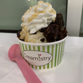 Creamistry - Autumn 2019 Creation: Brown butter ice cream with caramel, brownies, dark chocolate pieces, and whip - Ice Cream & Frozen Yogurt Near Me - Katy, Texas