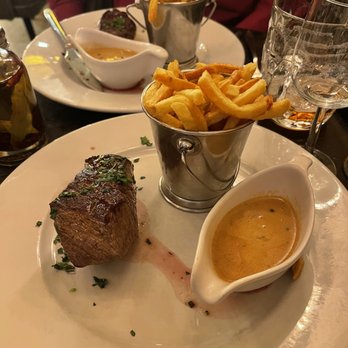 Café de Paris - Steak and fries - Brasseries Near Me - Paris, 75 Café de Paris - Steak and fries - Brasseries Near Me - Paris, 75