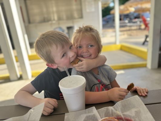 Wente's Defiance Roadhouse by null