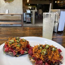 Barra Vieja - Tuna Tostadas